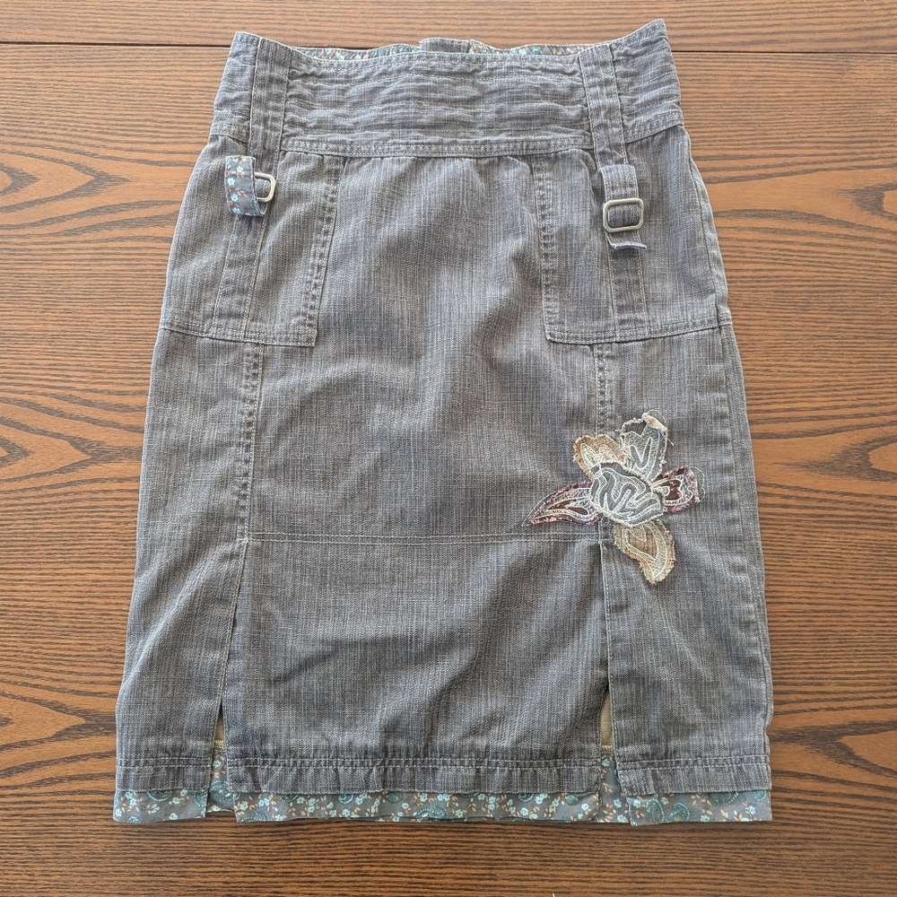 Chic Gray Embroidered Midi Skirt